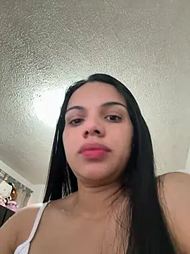 Snapshot of Anavalle chatting on May 11, 2026, 7:11 pm Anavalle online show from May 11, 2026, 7:11 pm
