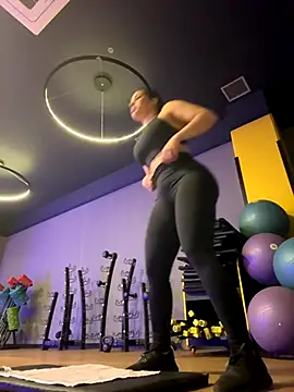 Anavalle online show from October 29, 2025, 3:33 pm