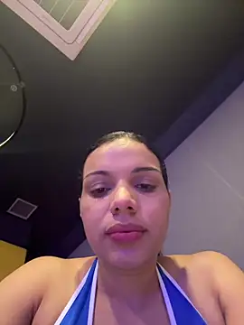Snapshot of Anavalle chatting on April 29, 2026, 6:36 pm Anavalle online show from April 29, 2026, 6:36 pm
