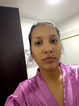 IsabellaJoness  online show from November 4, 2025, 11:03 am