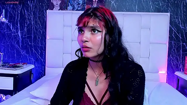 Raven Rox online show from October 18, 2025, 4:03 am