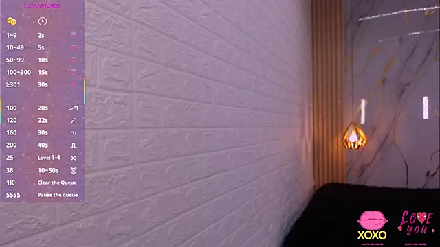 kat 96  online show from November 23, 2025, 6:51 pm