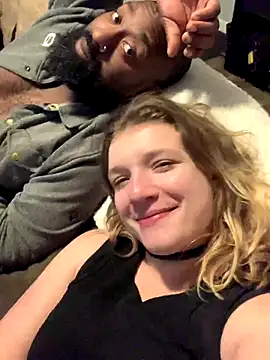 Snapshot of Seturselfonfire chatting on November 27, 2025, 6:03 am Seturselfonfire online show from November 27, 2025, 6:03 am