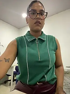 miiabrown18 online show from May 8, 2026, 6:23 pm