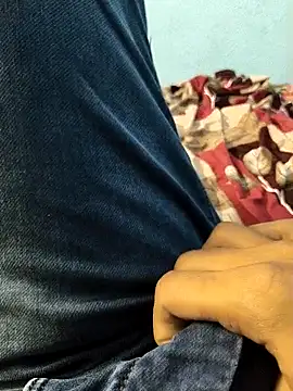 Snapshot of 123Imranshaik123 chatting on April 7, 2026, 1:35 pm 123Imranshaik123 online show from April 7, 2026, 1:35 pm