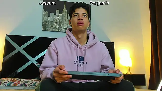 Snapshot of iammariano chatting on March 13, 2026, 4:28 am iammariano online show from March 13, 2026, 4:28 am