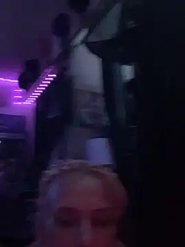 blondebarbiebae online show from October 29, 2025, 2:21 am