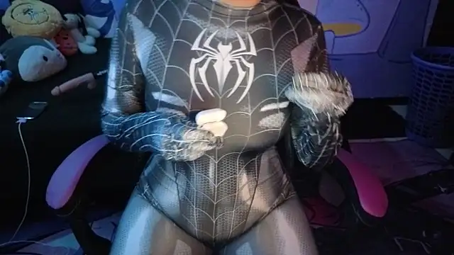 Snapshot of suzumeayaka chatting on October 3, 2025, 11:06 pm suzumeayaka online show from October 3, 2025, 11:06 pm