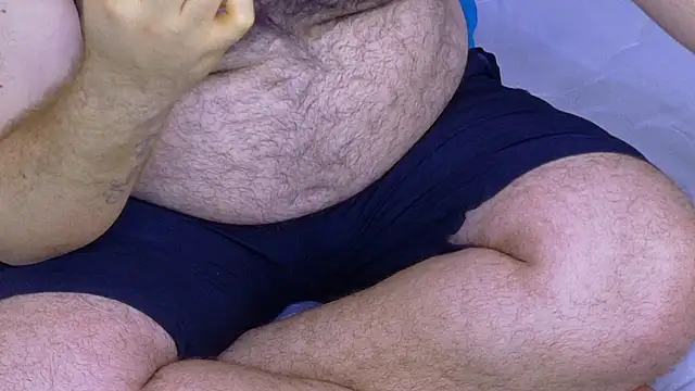 big bearr online show from October 29, 2025, 1:37 am