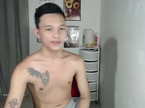 Snapshot of asianmonstercock05 chatting on October 20, 2025, 4:47 am asianmonstercock05 online show from October 20, 2025, 4:47 am