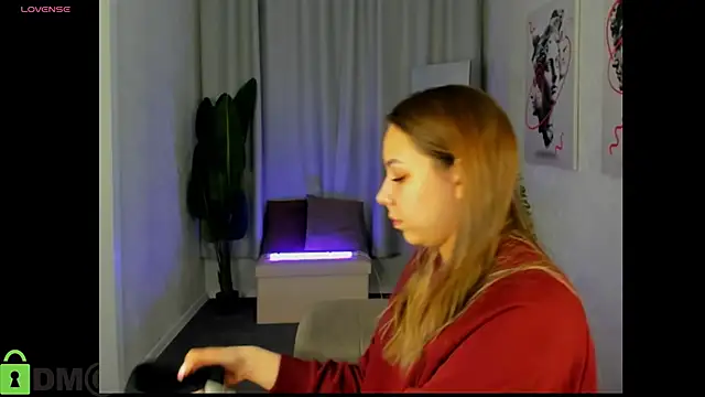 Snapshot of Al1ice_Moures chatting on February 16, 2026, 1:15 am Al1ice Moures online show from February 16, 2026, 1:15 am