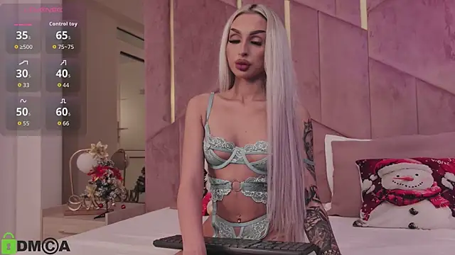 AriannaLure online show from December 5, 2025, 7:12 pm