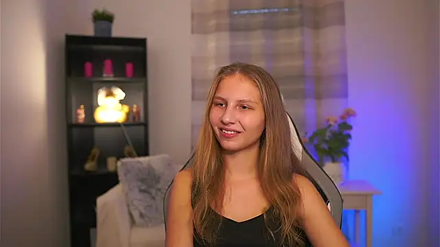 Snapshot of emmie_murray chatting on February 4, 2026, 2:12 pm emmie murray online show from February 4, 2026, 2:12 pm