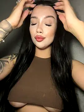 kiss Lissa online show from October 27, 2025, 6:09 pm