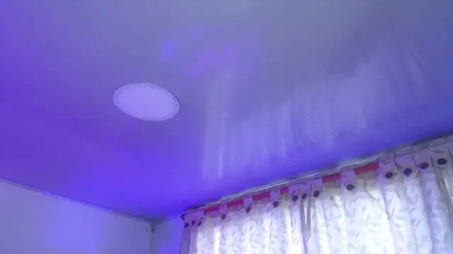 samycollens online show from October 17, 2025, 12:18 pm