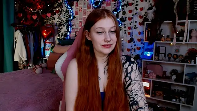 Ayla Hicks online show from April 12, 2026, 3:10 am