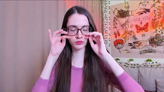 Snapshot of bellacatlovesmeat chatting on February 18, 2026, 9:00 pm bellacatlovesmeat online show from February 18, 2026, 9:00 pm