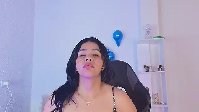 Snapshot of Evelyn_brown8 chatting on October 15, 2025, 2:25 pm Evelyn brown8 online show from October 15, 2025, 2:25 pm