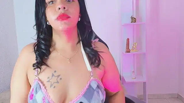 Snapshot of Evelyn_brown8 chatting on September 27, 2025, 2:12 pm Evelyn brown8 online show from September 27, 2025, 2:12 pm