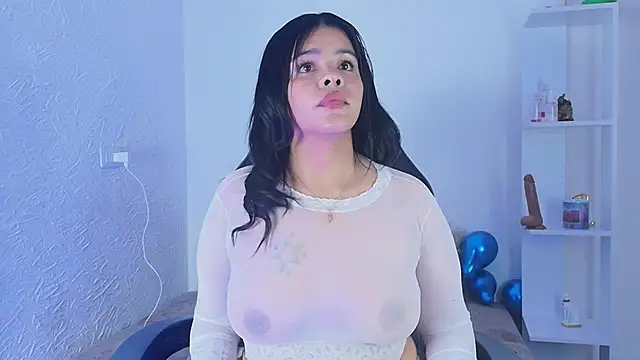 Snapshot of Evelyn_brown8 chatting on October 14, 2025, 2:45 am Evelyn brown8 online show from October 14, 2025, 2:45 am