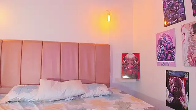 Snapshot of emily__walker chatting on January 19, 2026, 4:05 am emily walker online show from January 19, 2026, 4:05 am