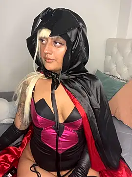 Snapshot of sunnymoonn_1 chatting on October 17, 2025, 10:11 pm sunnymoonn 1 online show from October 17, 2025, 10:11 pm