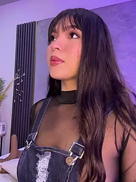 Samantha Hans online show from February 5, 2026, 8:37 pm