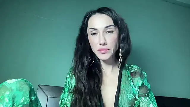 Snapshot of Zariveth chatting on October 30, 2025, 1:59 am Zariveth online show from October 30, 2025, 1:59 am