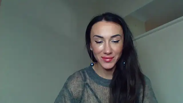 Snapshot of Zariveth chatting on November 3, 2025, 8:12 pm Zariveth online show from November 3, 2025, 8:12 pm