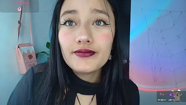 Snapshot of Hinata_21_ chatting on October 2, 2025, 1:25 pm Hinata 21  online show from October 2, 2025, 1:25 pm