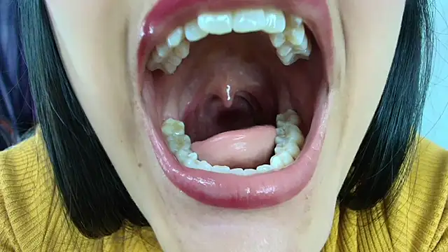 Hinata 21  online show from March 31, 2026, 8:55 pm