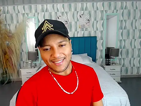 Max Rivers online show from October 17, 2025, 7:04 pm