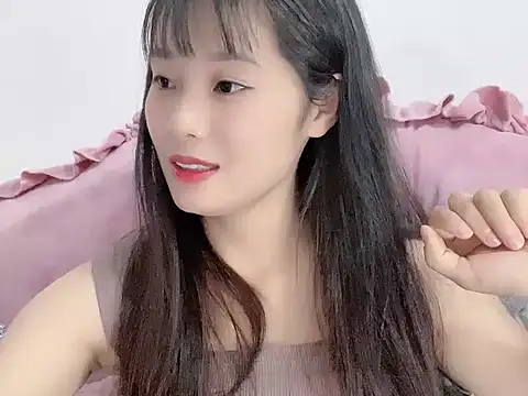 Lie liee online show from November 10, 2025, 1:05 pm