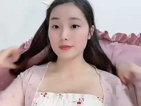 Snapshot of Lie_liee chatting on March 13, 2026, 2:00 pm Lie liee online show from March 13, 2026, 2:00 pm