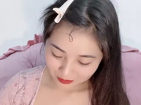 Snapshot of Lie_liee chatting on March 7, 2026, 1:38 pm Lie liee online show from March 7, 2026, 1:38 pm