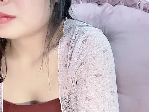 Snapshot of Lie_liee chatting on March 22, 2026, 1:23 pm Lie liee online show from March 22, 2026, 1:23 pm