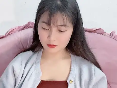 Snapshot of Lie_liee chatting on March 12, 2026, 1:37 pm Lie liee online show from March 12, 2026, 1:37 pm