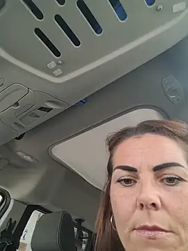 Snapshot of Goddess-Velvet chatting on November 13, 2025, 1:04 pm Goddess-Velvet online show from November 13, 2025, 1:04 pm