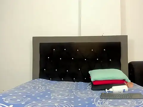 Snapshot of vfridaper chatting on March 22, 2026, 1:12 pm vfridaper online show from March 22, 2026, 1:12 pm