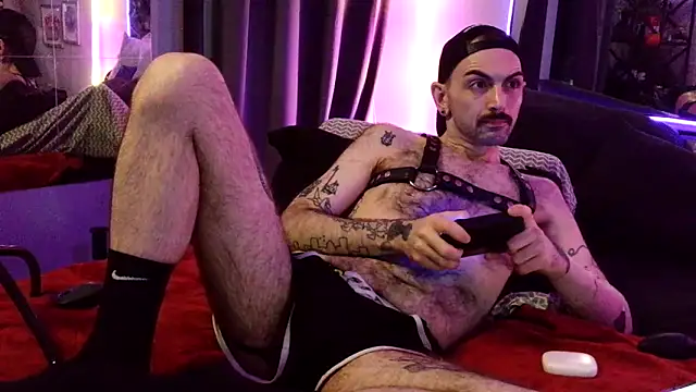 hungbot online show from April 14, 2026, 7:57 am