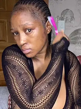 Snapshot of Bellabootie chatting on April 14, 2026, 7:13 am Bellabootie online show from April 14, 2026, 7:13 am