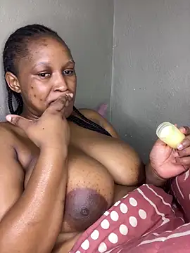 Snapshot of Bellabootie chatting on March 9, 2026, 7:45 am Bellabootie online show from March 9, 2026, 7:45 am