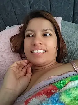 naty hot4uu online show from July 19, 2026, 12:24 pm