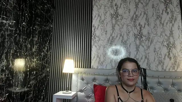 MaraBlake  online show from December 14, 2025, 9:09 pm