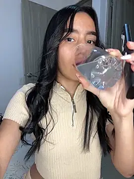 ISABELFORYOU1 online show from February 18, 2026, 12:30 am