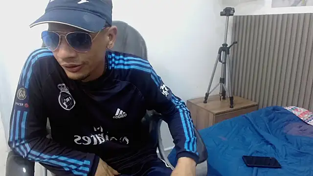 Snapshot of JackBanger_ chatting on October 20, 2025, 11:55 am JackBanger online show from October 20, 2025, 11:55 am