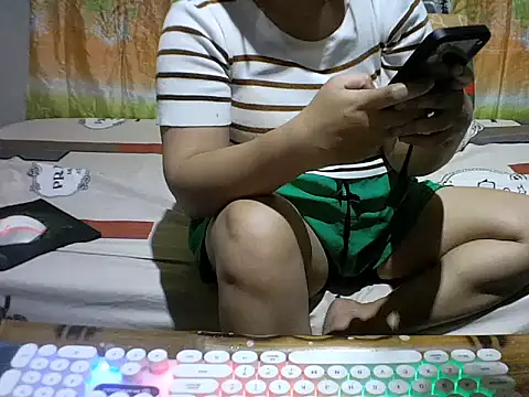 Ella marie14 online show from April 16, 2026, 4:02 am