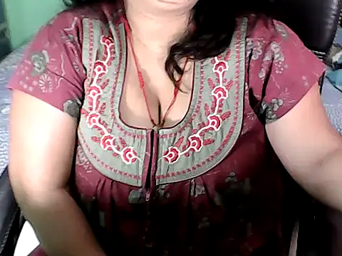 BABITA KUMARII online show from November 18, 2025, 5:11 am