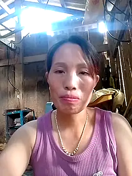 Snapshot of Sera_sexy01 chatting on October 19, 2025, 8:17 am Sera sexy01 online show from October 19, 2025, 8:17 am