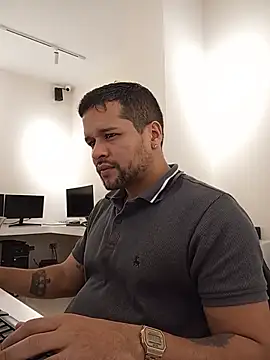 LucasGaeel online show from July 26, 2026, 4:08 am